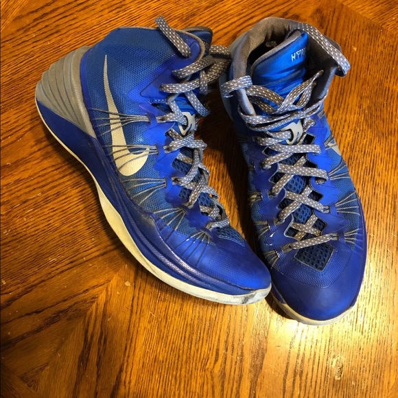 blue nike hyperdunks